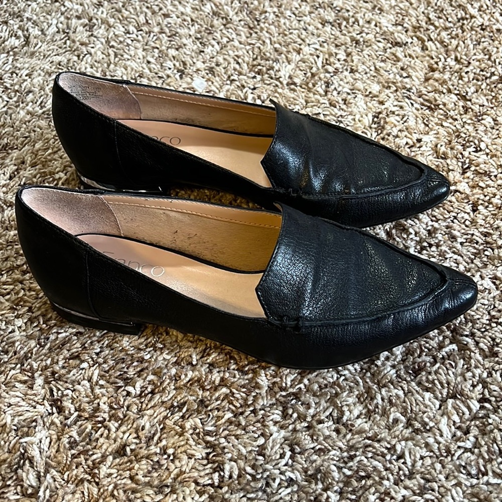 Women’s flats
